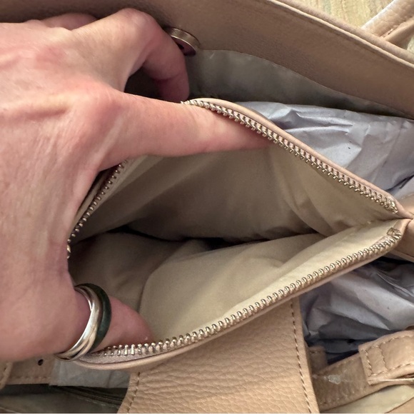 NWT New York and Company Stylish Nude Satchel has short and long straps - Picture 9 of 14